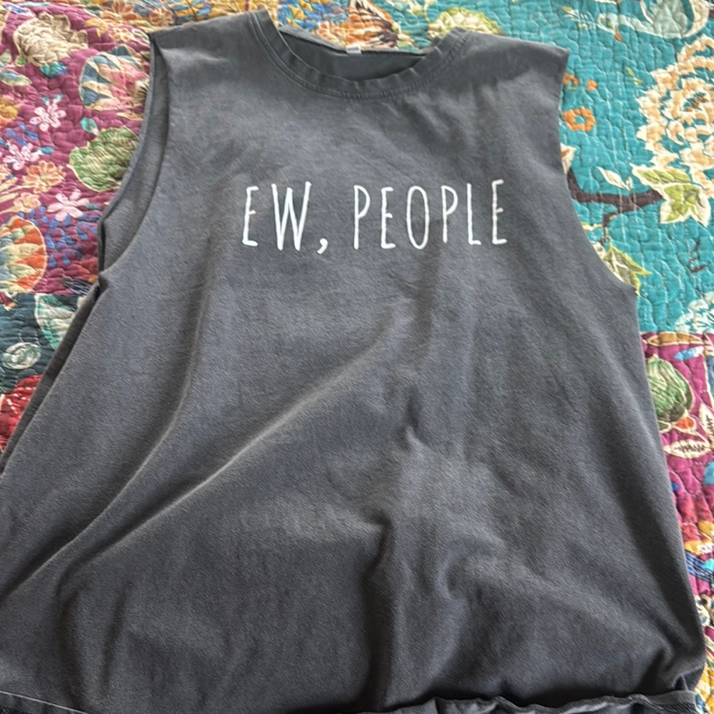 Gray Sleeveless Graphic Top
